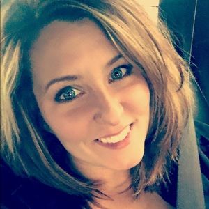 Meet your Posher, Eve